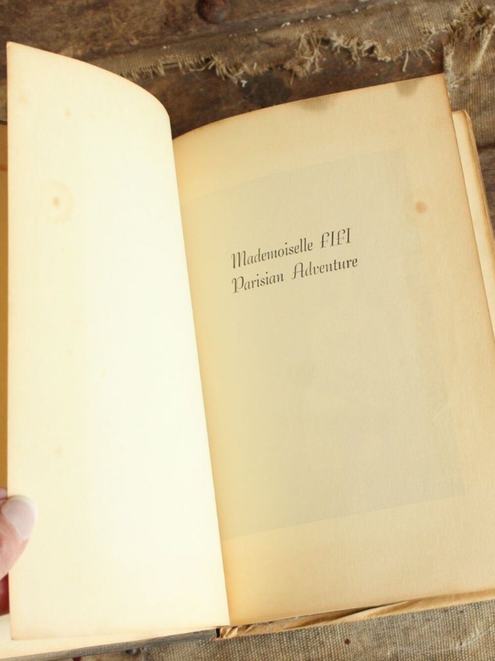 Vintage 1940s Book, Mademoiselle Fifi by Guy De Maupassant, And Other Stories, - Picture 5 of 10